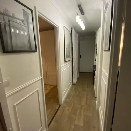 Bel Appartement Spacieux ,Convivial De 3 Chambres Avec Parking Prive Secure Caen Exterior foto