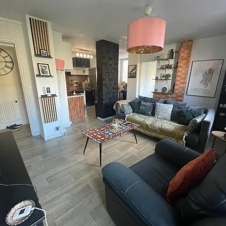 Bel Appartement Spacieux ,Convivial De 3 Chambres Avec Parking Prive Secure Caen Exterior foto