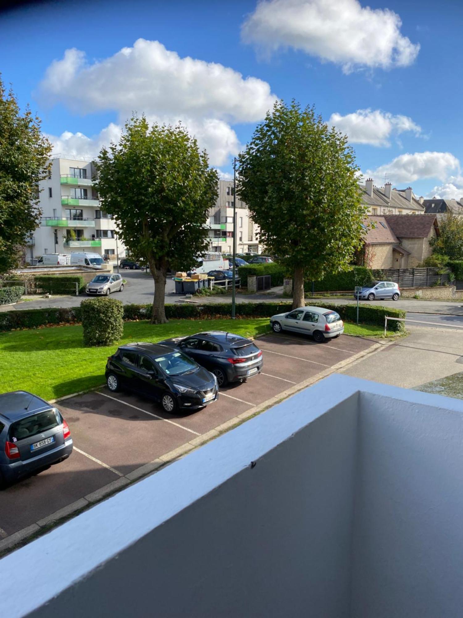 Bel Spacieux ,convivial De 3 Avec Parking Prive Secure *