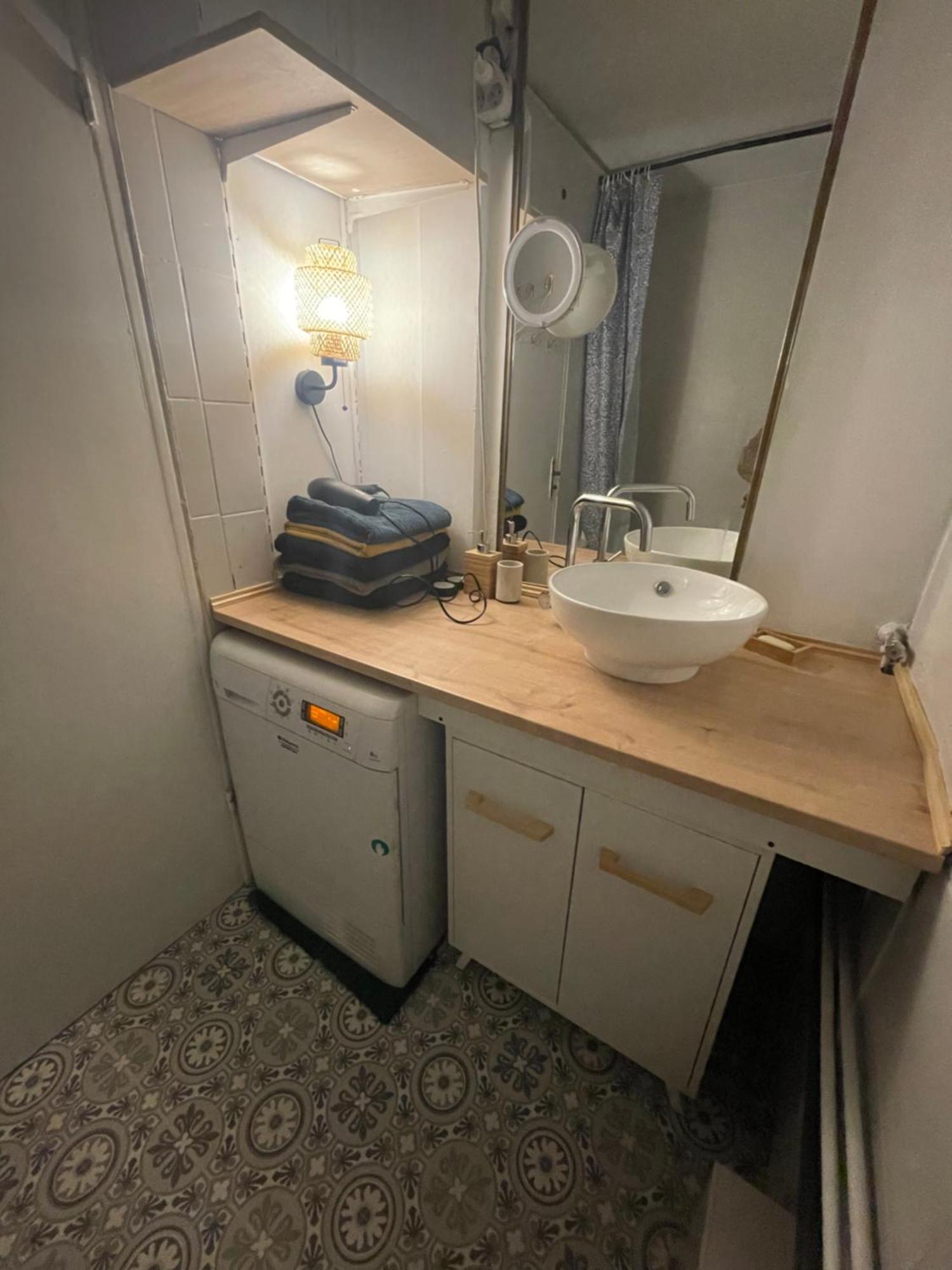 Apartment Bel Spacieux ,convivial De 3 Avec Parking Prive Secure Caen