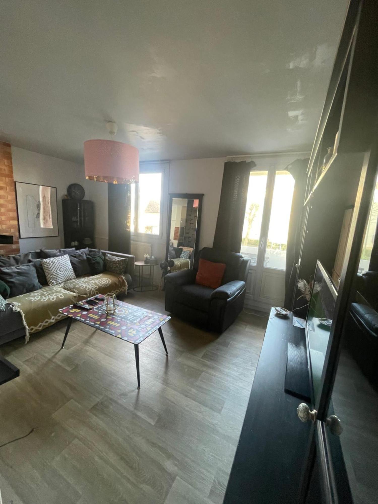 Bel Spacieux ,convivial De 3 Avec Parking Prive Secure * Caen